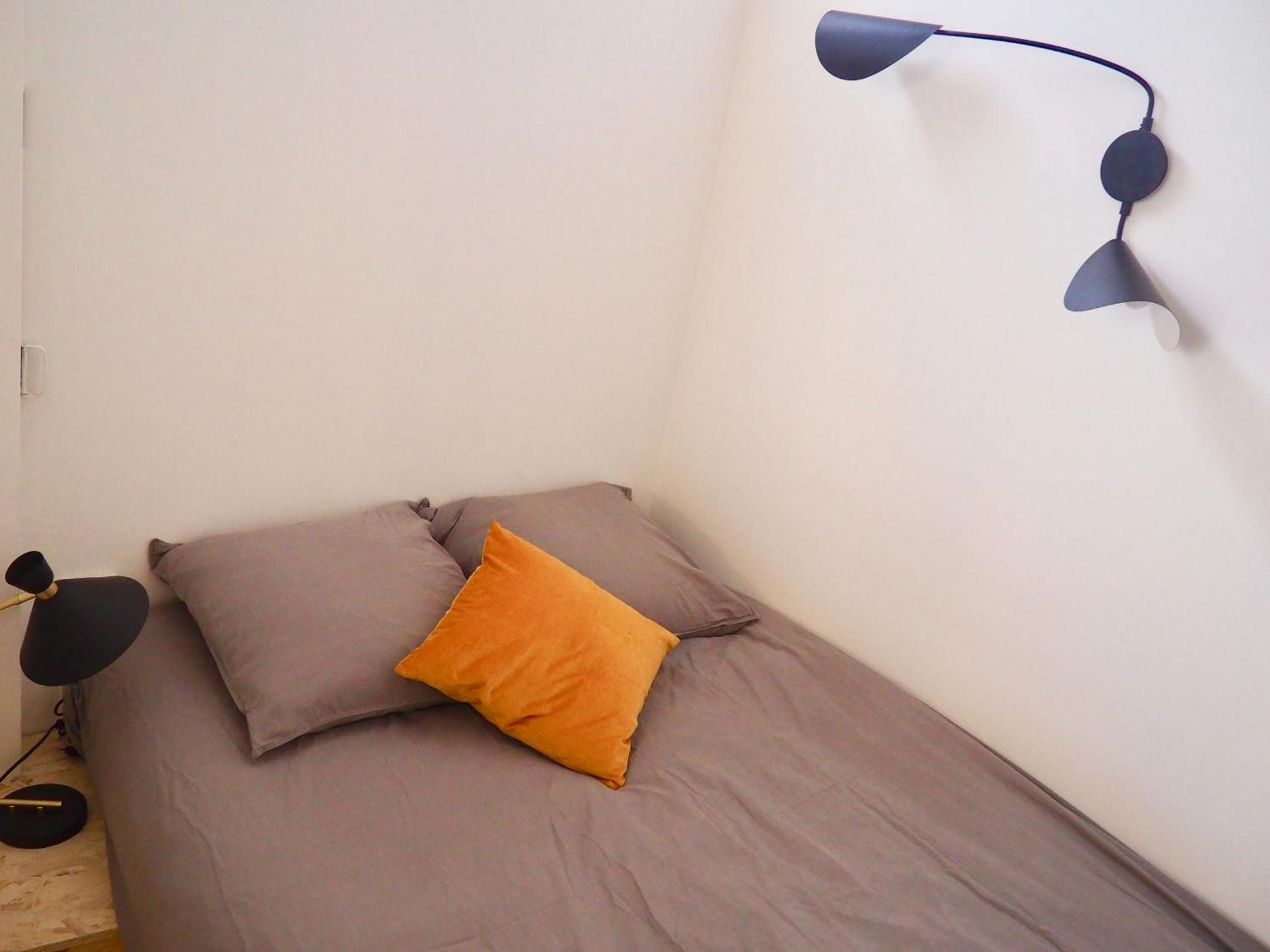 Proche De Liberation Avec Balcon Ensoleille Appartamento *