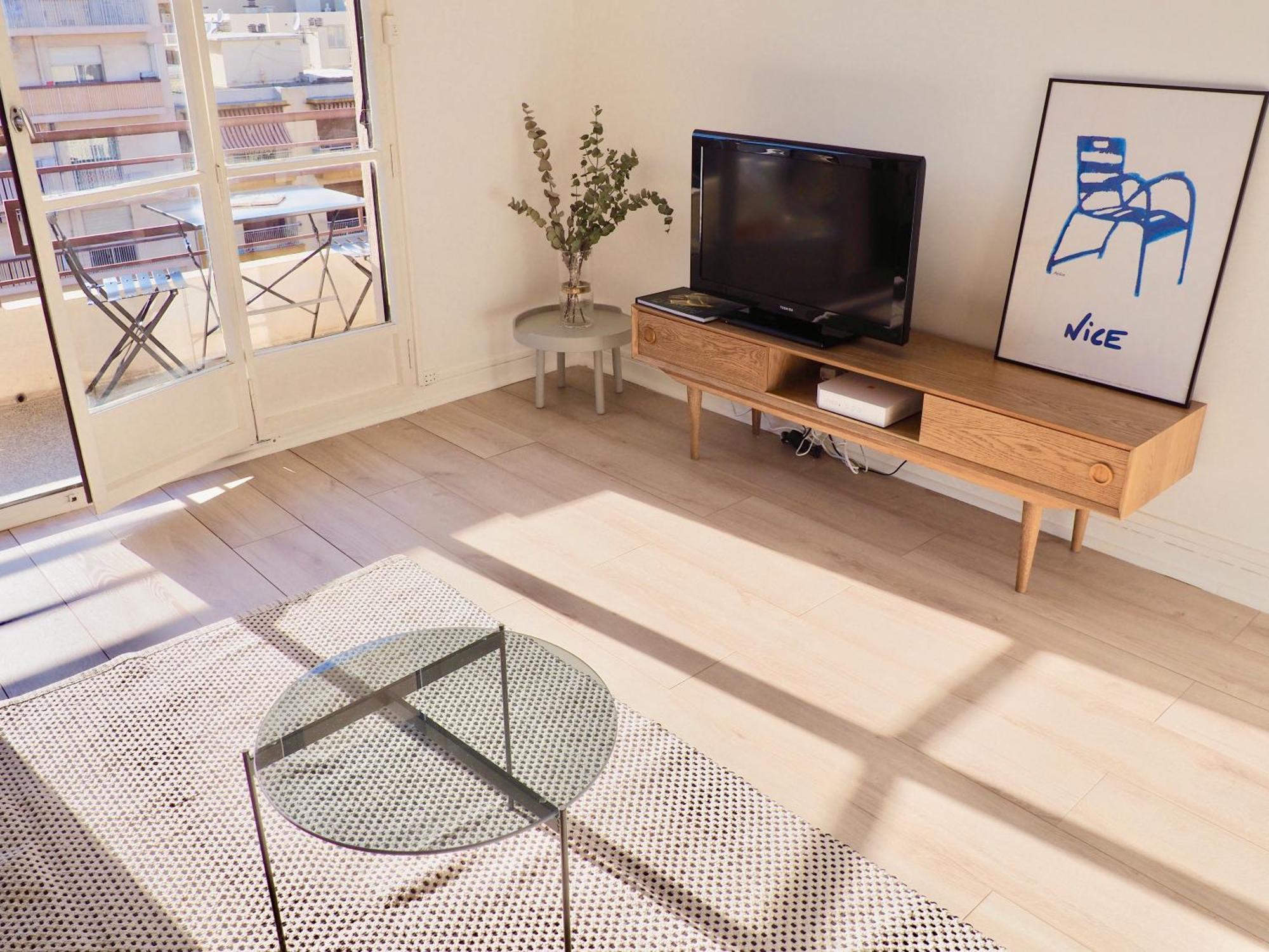 Appartamento Proche De Liberation Avec Balcon Ensoleille Nizza
